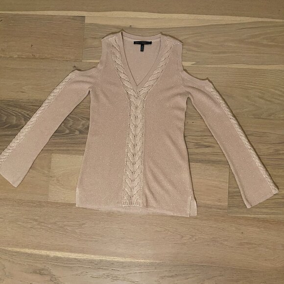 White House Black Market Sweaters - WHBM Pink Sweater w Silver Metallic Shimmer Detailing Size Medium